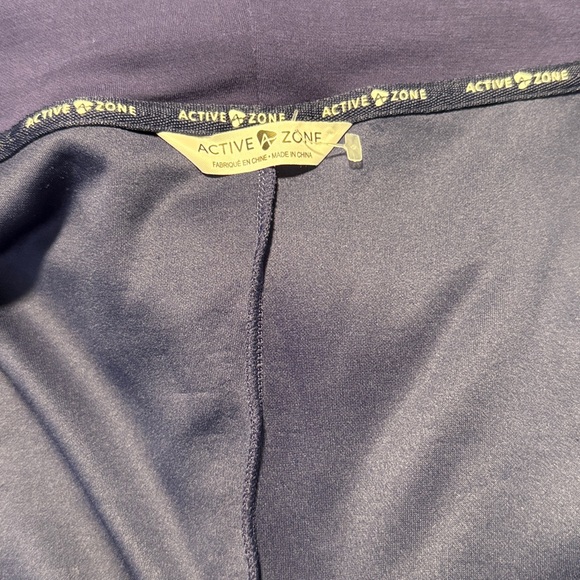 Active Zone Light Weight Jacket - Picture 7 of 7